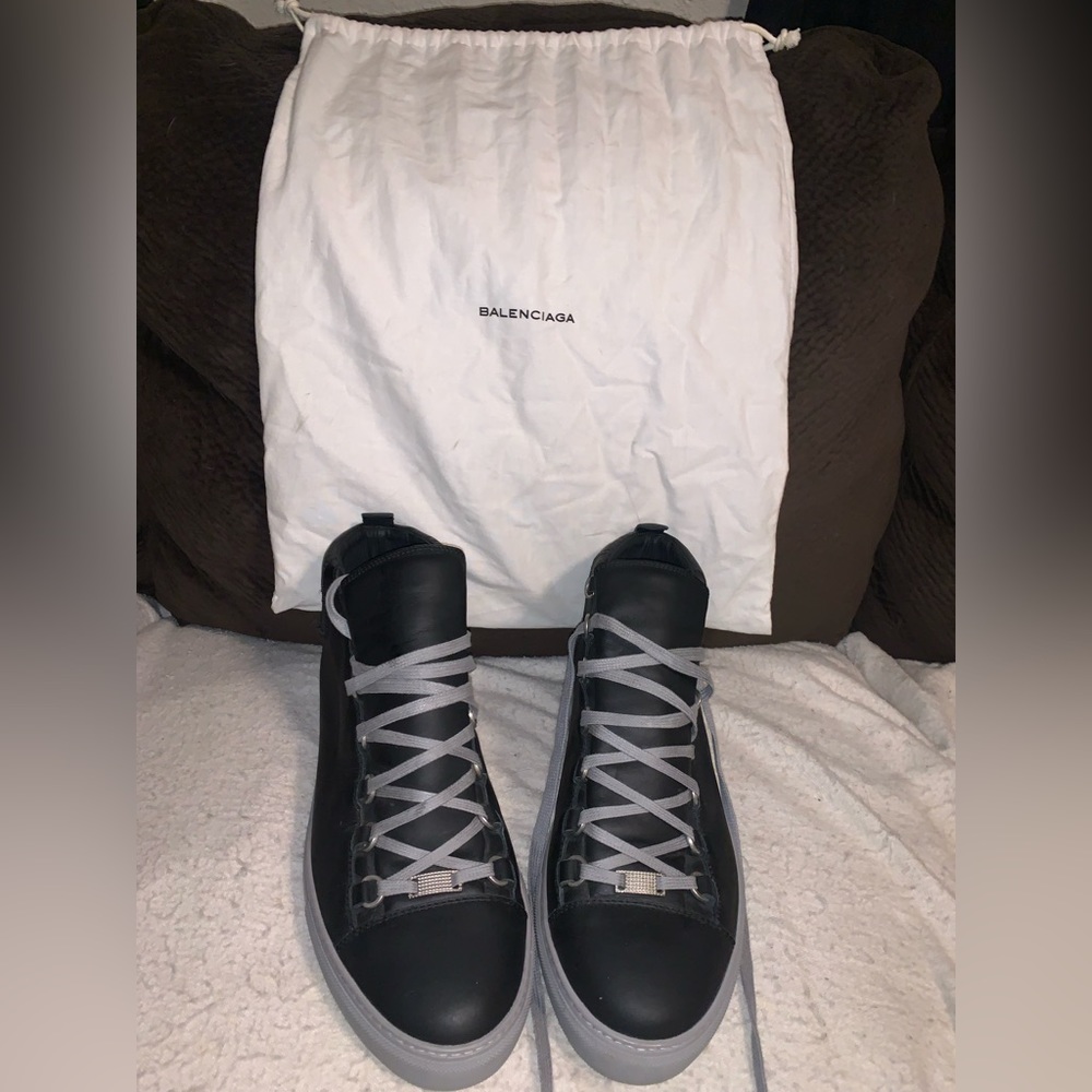 Selling men’s size 12 us balenciaga shoes, only been worn to try on.